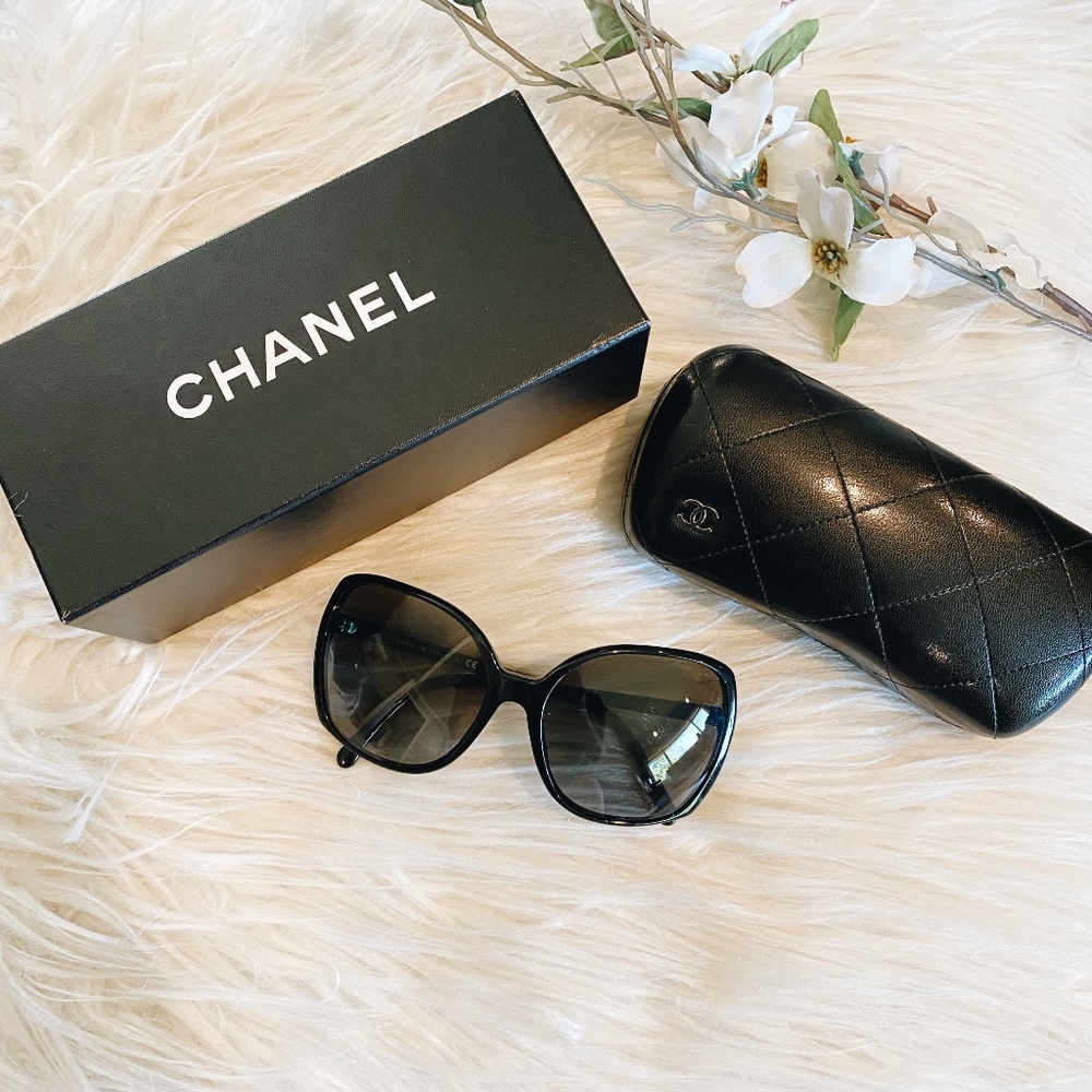 Chanel Sunglasses (Black)